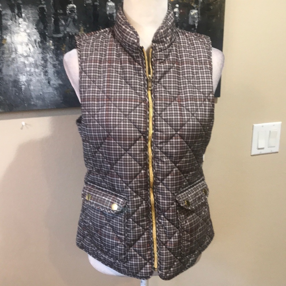 ST. JOHN'S BAY Quilted Brown/Beige/ Orange Puffer Vest with Gold Detailing-S